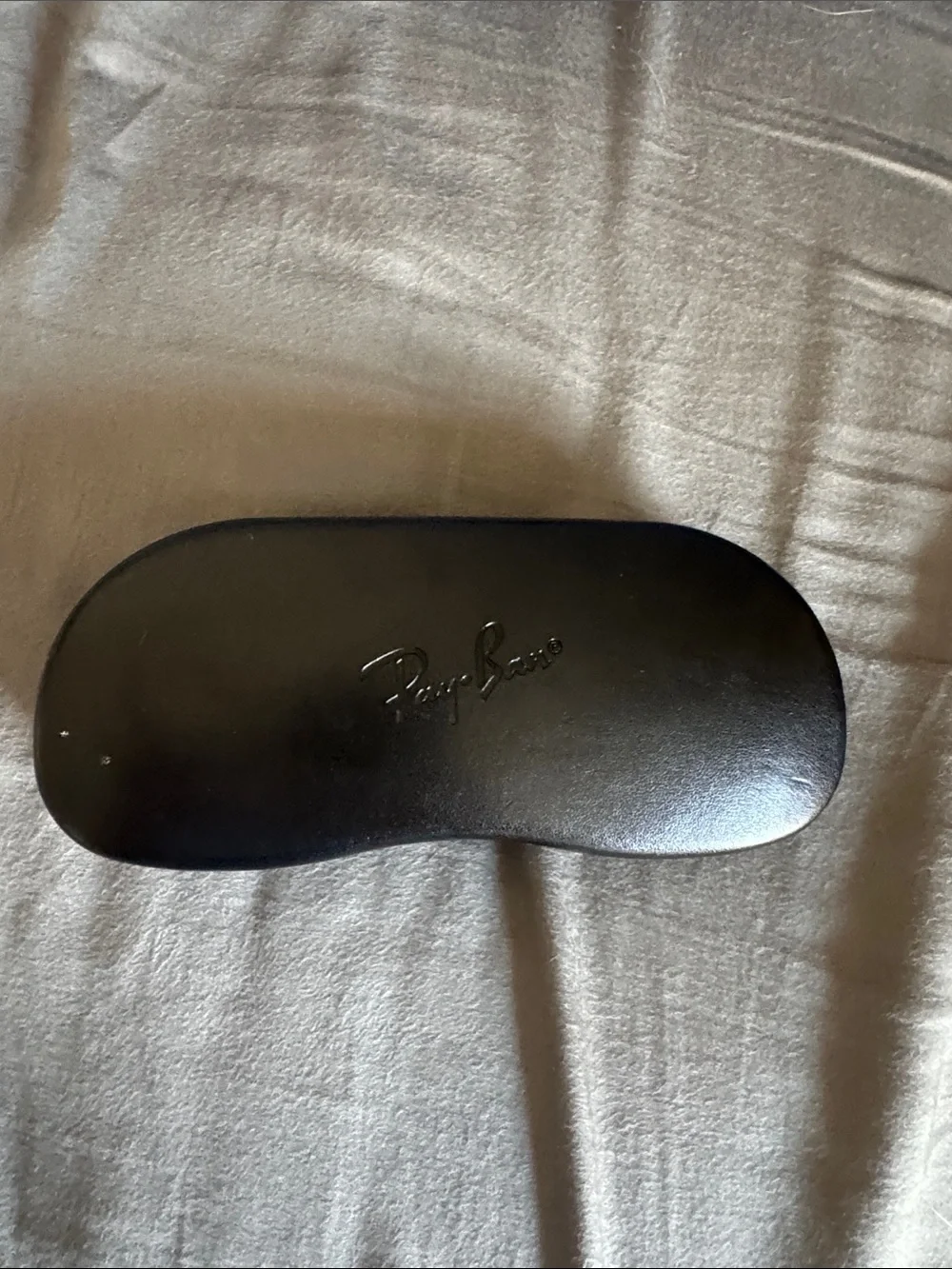 Ray-Ban Black Leatherette Sunglasses Case / J115